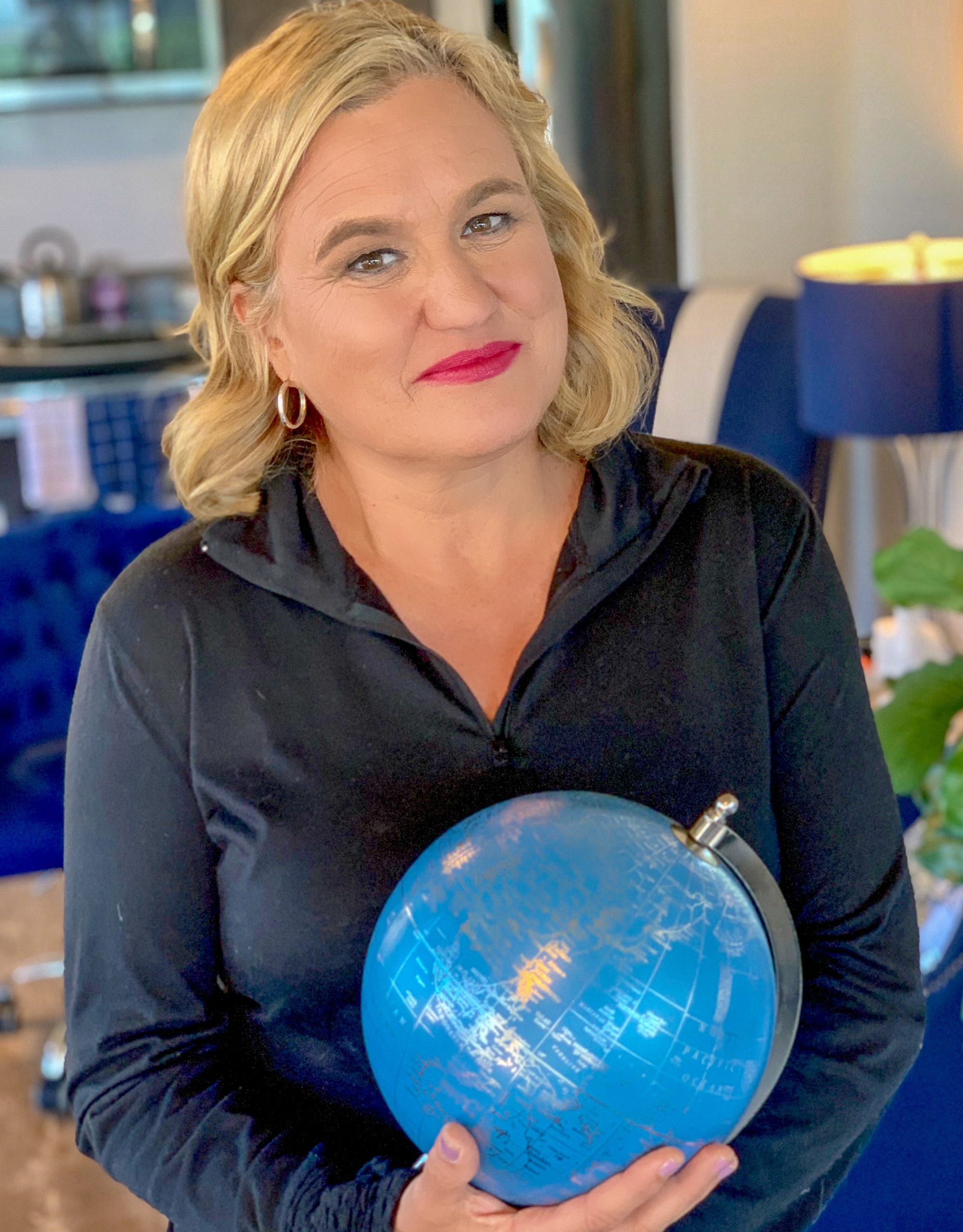 Book a Natal Chart Reading With Leslie Book a Natal Chart Reading With Leslie